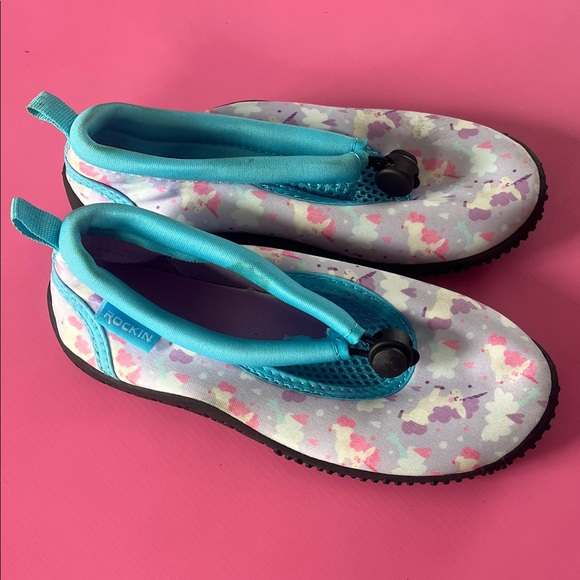 Colorful Water Shoes - Picture 4 of 4